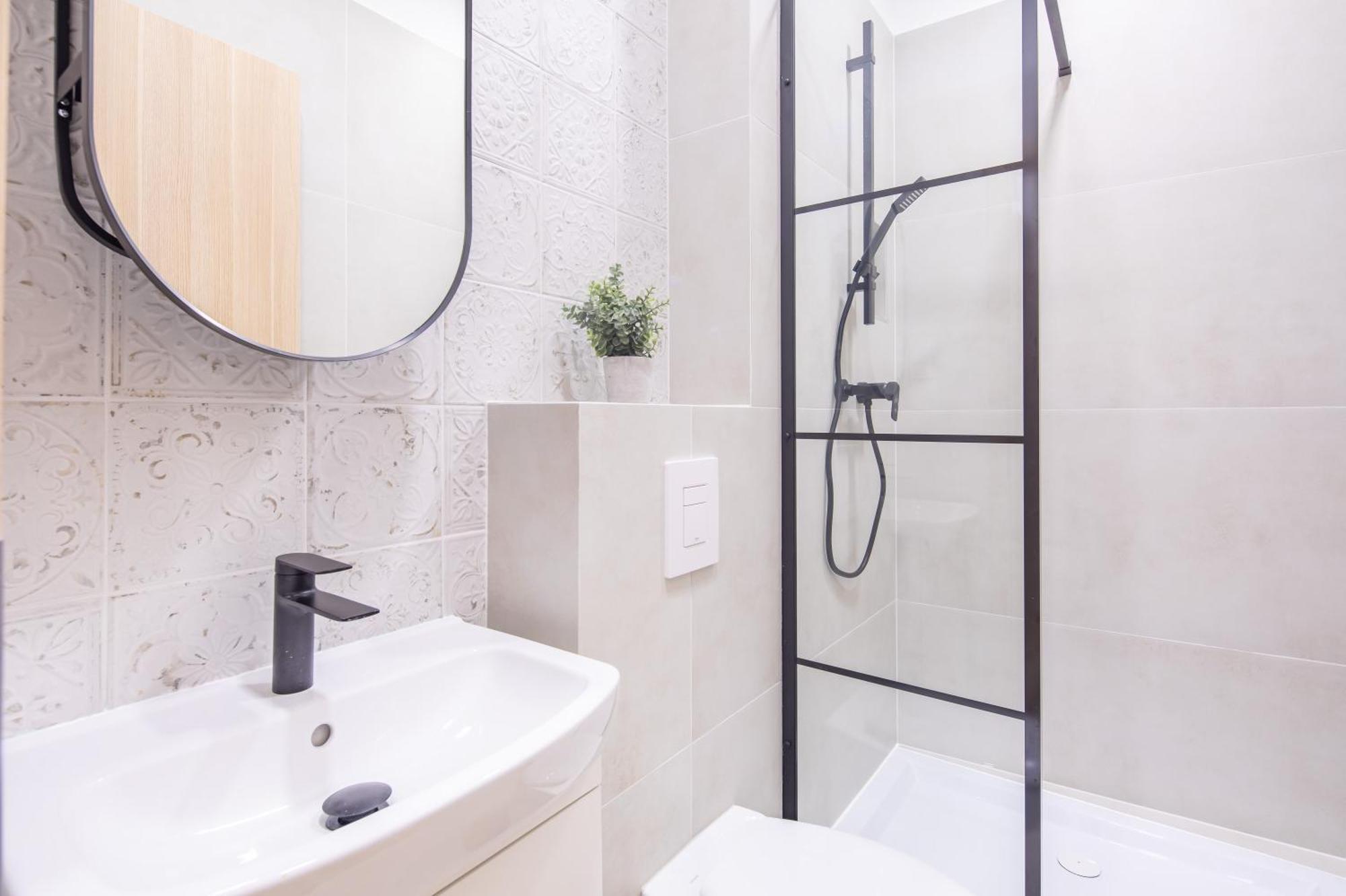 Cityscape Budget Joseph Apartment *